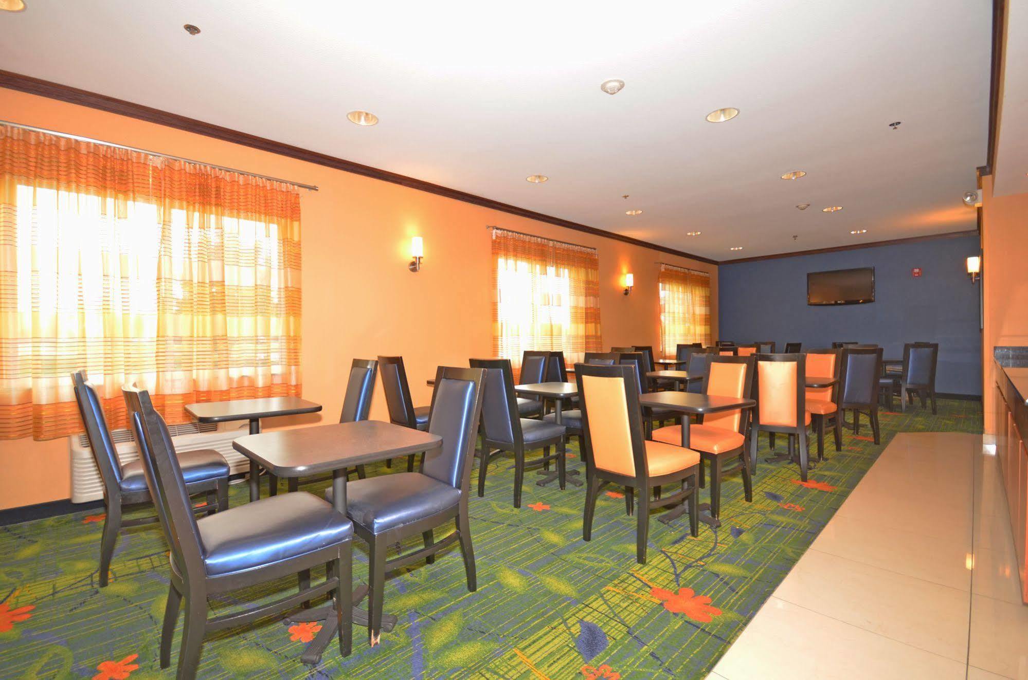 Fairfield Inn & Suites Jefferson City Exterior foto
